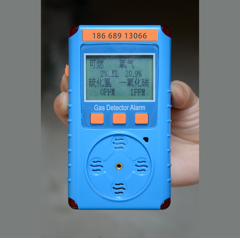 供應(yīng)山東三合一多合一氣體檢測儀 便攜式手持氣體報(bào)警儀高性能沖電鋰電池