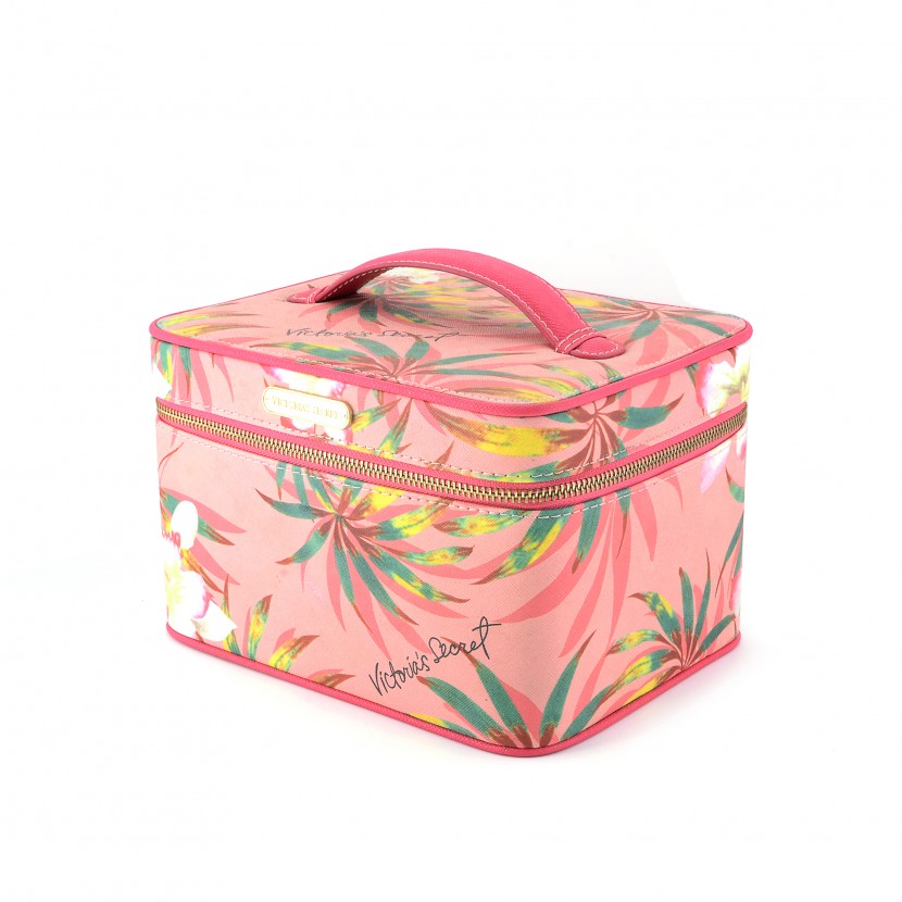 東莞化妝品皮盒包裝收納盒系列道出了包裝的真諦