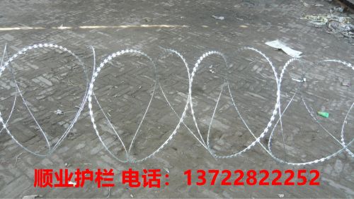不銹鋼*刺繩，直線*網(wǎng)，304不銹鋼*網(wǎng)，直條拉力刮刀
