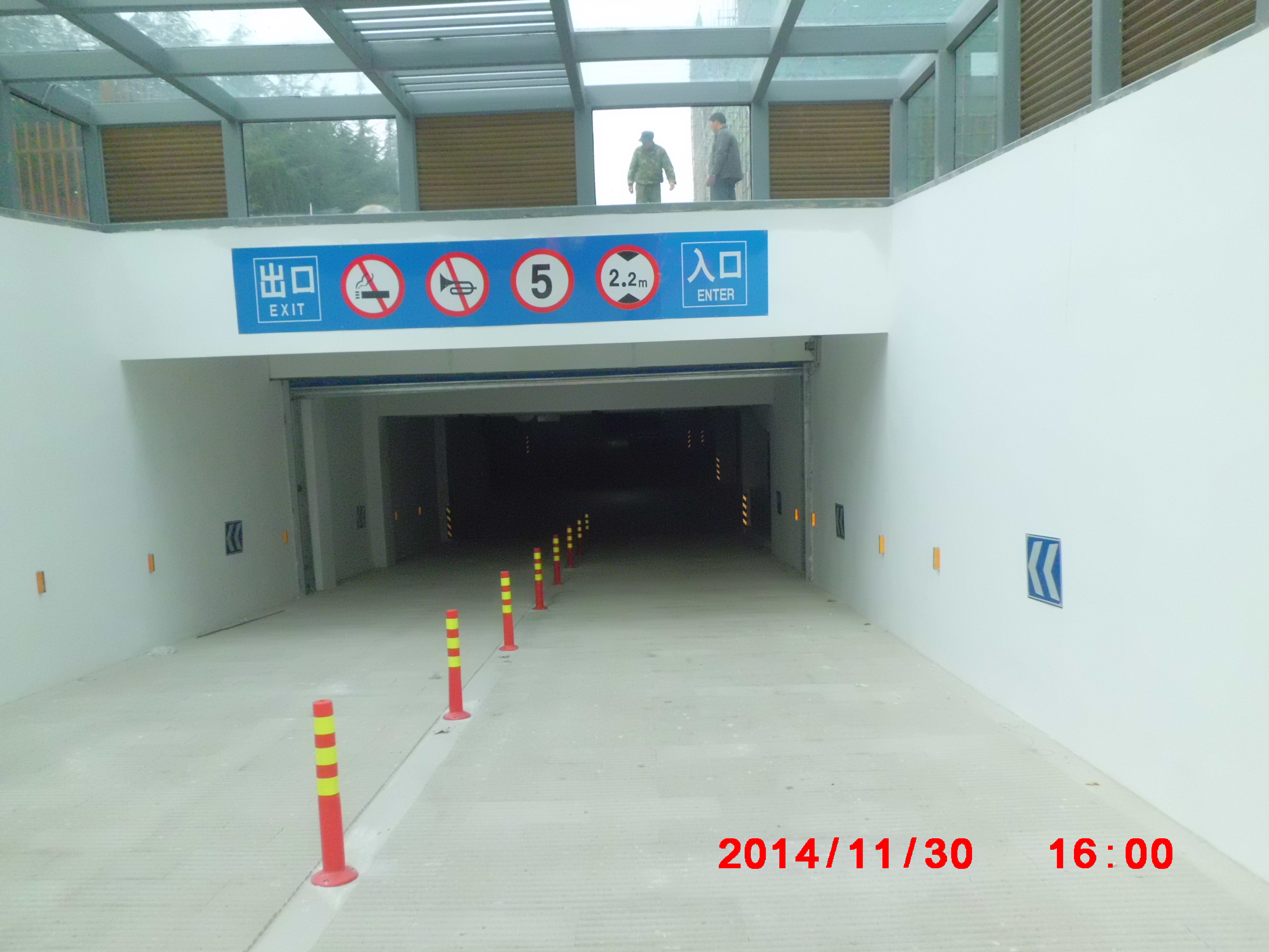 濰坊停車場停車位劃線車庫標(biāo)線