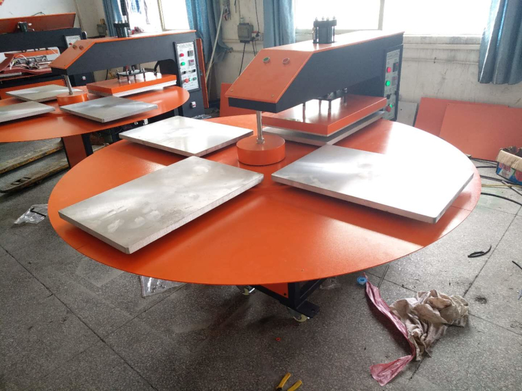 四工位氣動燙畫機(jī) 壓燙機(jī) 自動燙畫機(jī) 燙鉆機(jī)