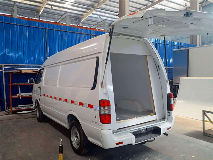 小型冷藏車 湖北專業(yè)生產(chǎn)小型冷藏車廠家 湖北小型冷藏車廠家電話