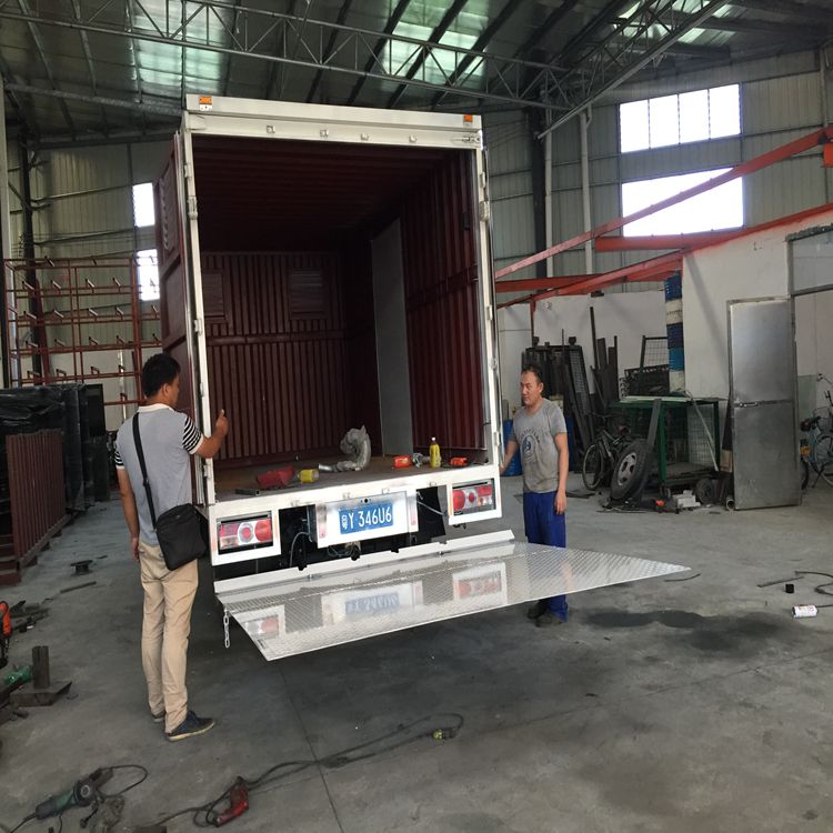 供應(yīng)丹灶江鈴車尾板1.5噸整機(jī)保修壹年