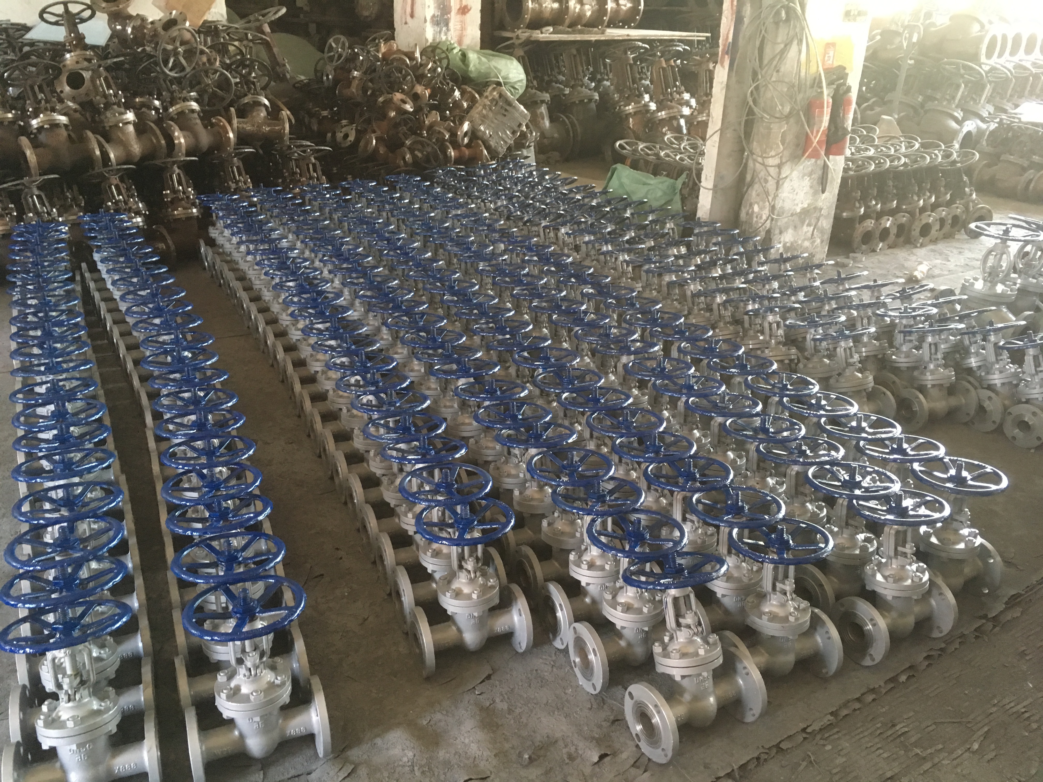 供應(yīng)  法蘭連接鑄鋼閘閥 DN20