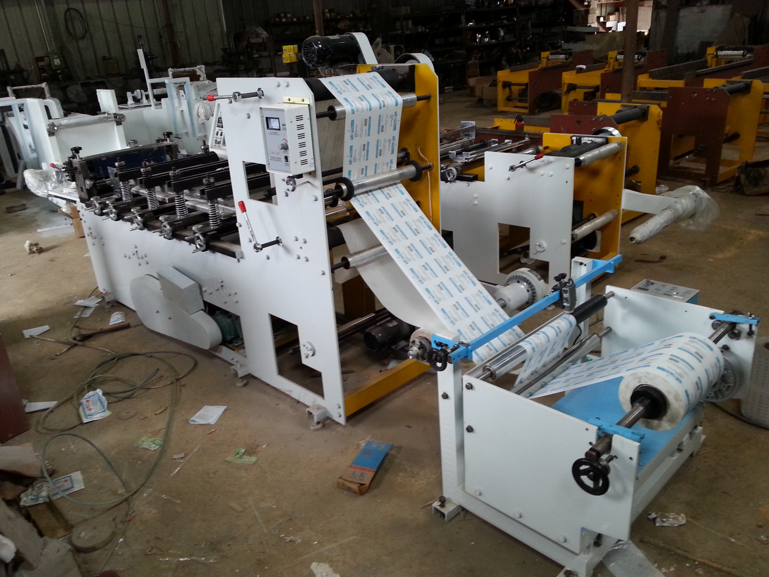 紙塑復(fù)合制袋機(jī) 重壓力型醫(yī)用紙塑包裝高速制袋機(jī)