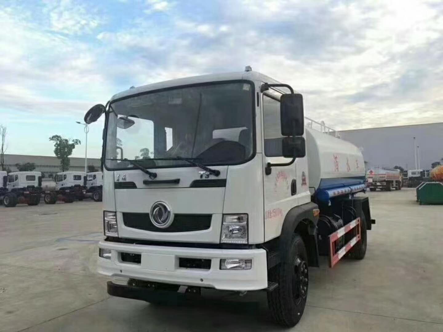 供應(yīng)東風(fēng)T3灑水車廠家_湖北東風(fēng)T3灑水車批發(fā)_湖北東風(fēng)T3灑水車報價