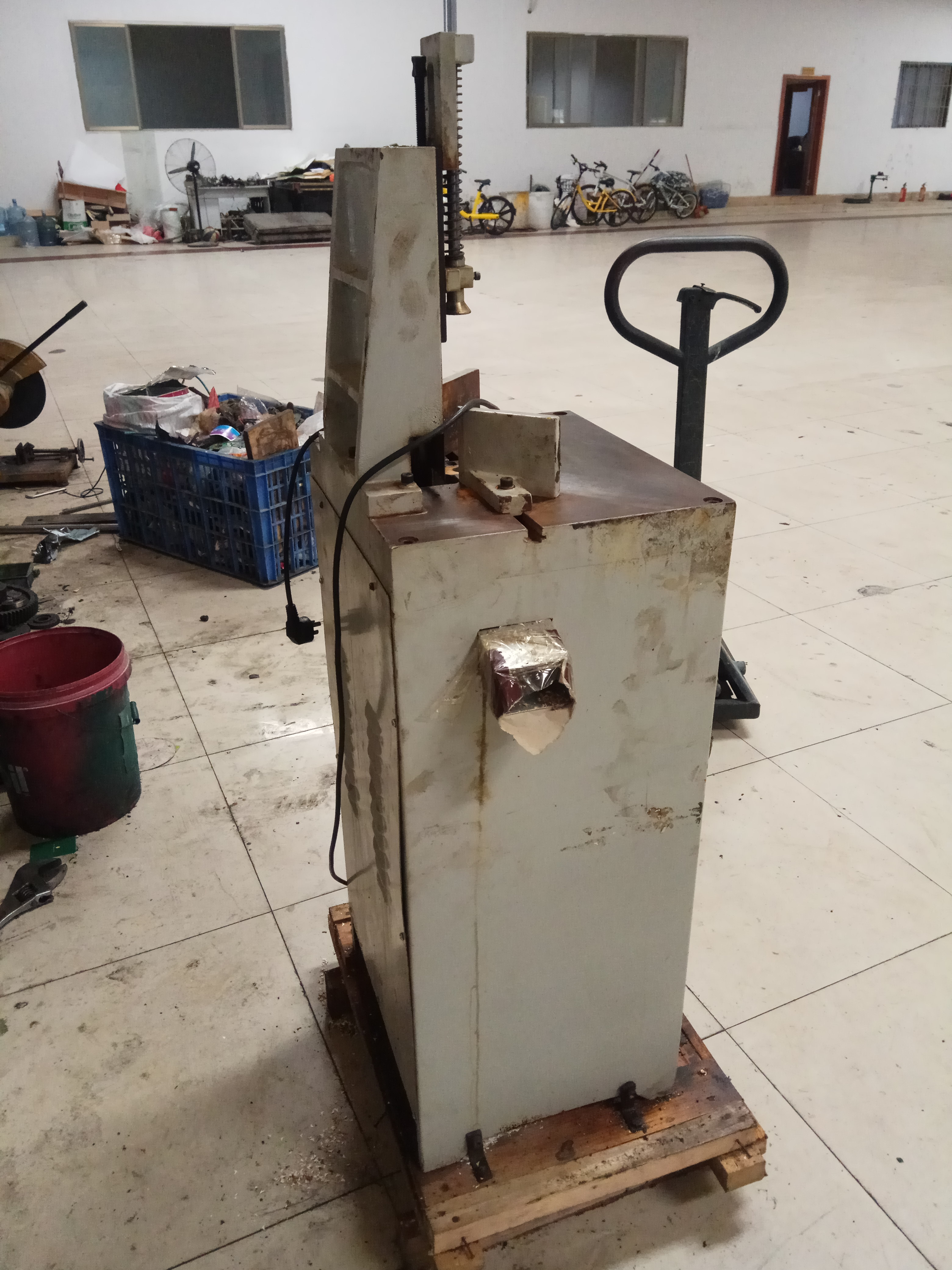 二手柜式電動切圓角機，二手切角機