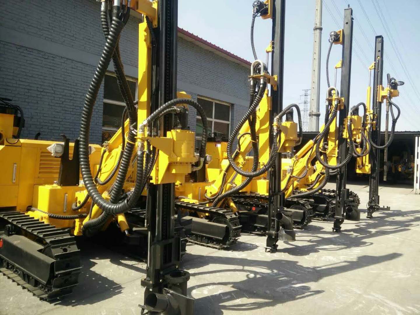 供應(yīng) 370潛孔鉆機(jī) 370履帶式全液壓潛孔鉆機(jī)