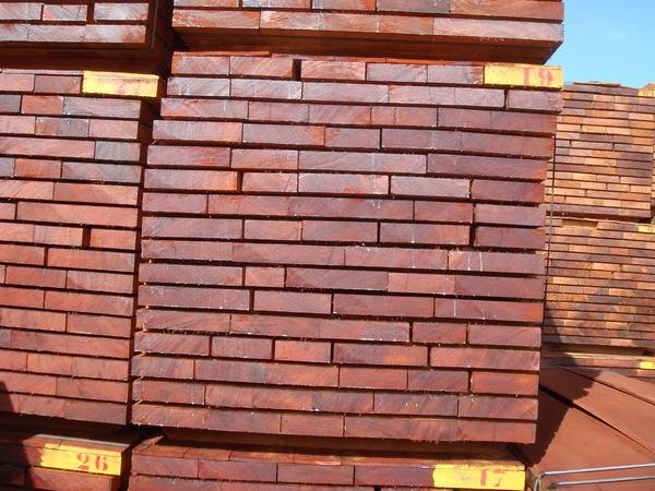 印尼菠蘿格多少錢一方