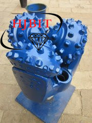 恒基三牙輪鑲齒鉆頭鋼齒鉆頭9 1/2尺寸IADC537價(jià)格