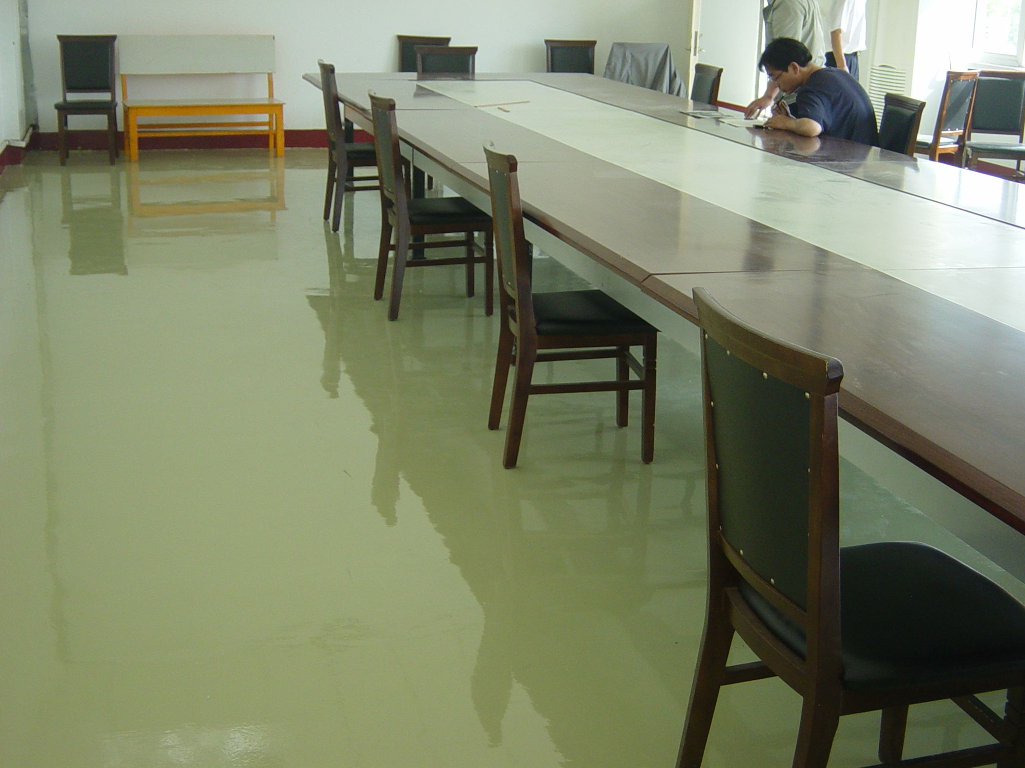 安順環(huán)氧地坪漆涂料裝飾工程公司