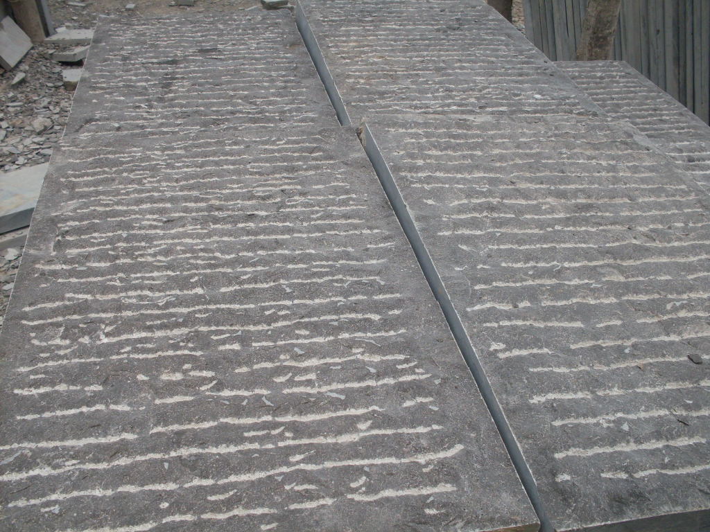 供應(yīng)天然青石報(bào)價(jià)、天然青石價(jià)格、天然青石產(chǎn)地、天然青石規(guī)格、天然魚(yú)籽石、天青石、魚(yú)籽料青石