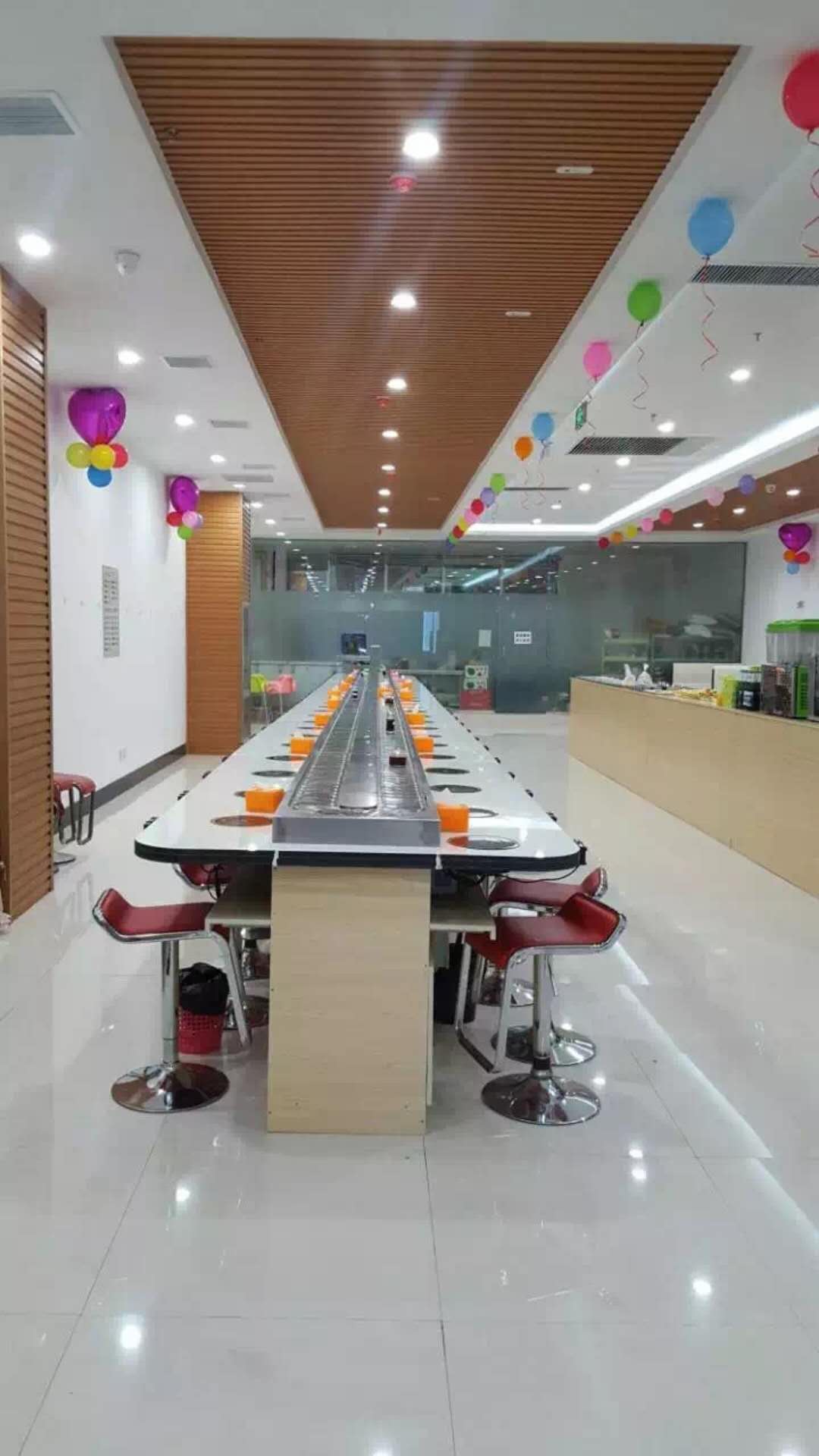 回轉(zhuǎn)火鍋設(shè)備 小火鍋設(shè)備多少錢一套