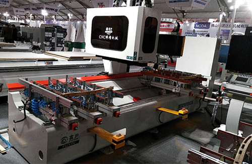 MSK3725數(shù)控榫槽機