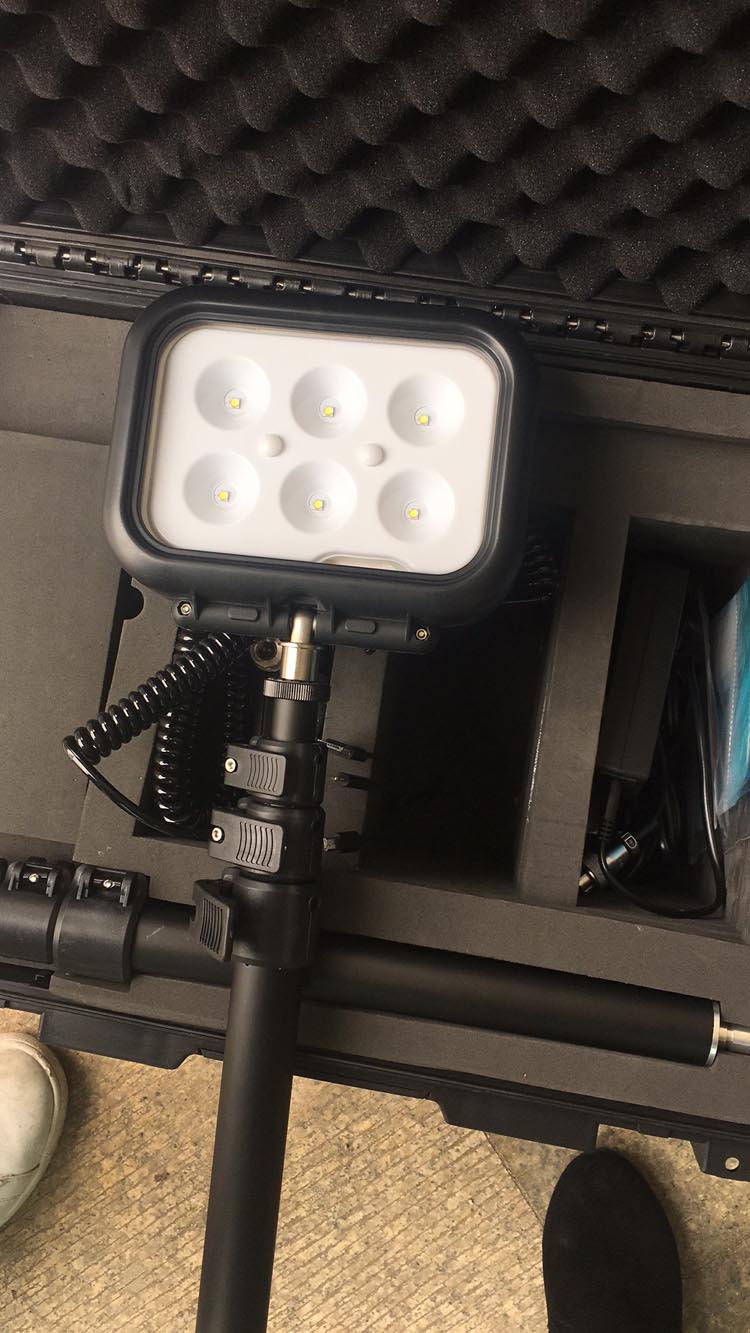 海洋王OBS139B便攜式移動照明箱式帳篷應(yīng)急燈戶外施工升降燈4*36W