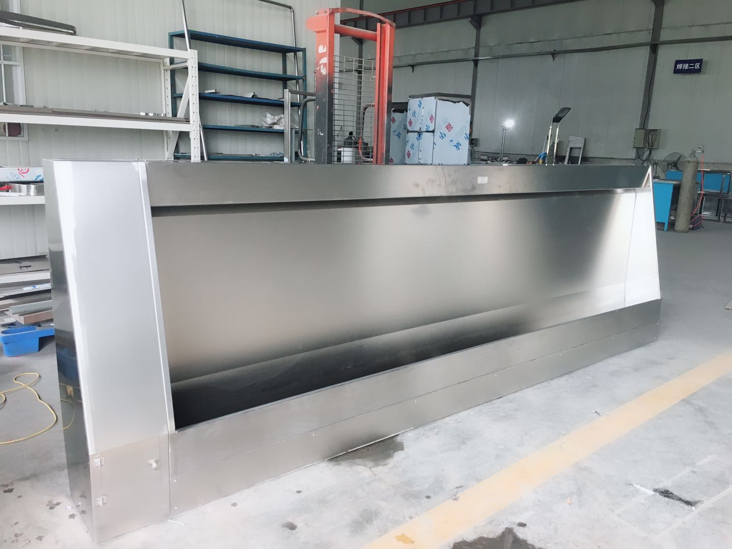 江蘇帥奧直銷不銹鋼小便池、學(xué)校不銹鋼小便池 不銹鋼小便槽 不銹鋼小便池 不銹鋼感應(yīng)小便池