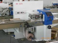 一次性塑料餐具自動包裝機(jī) 醫(yī)用一次性包裝機(jī)