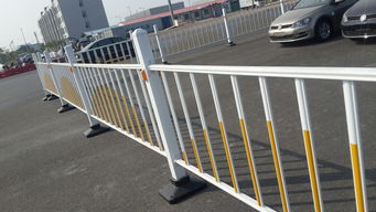 道路安全護欄 靜電噴涂M護欄 京式護欄 市政護欄 現(xiàn)貨供應護欄 修改