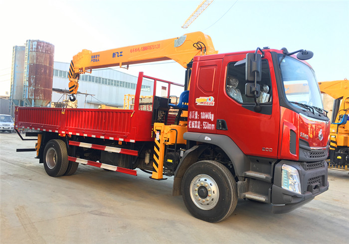 柳汽乘龍8噸隨車吊報價