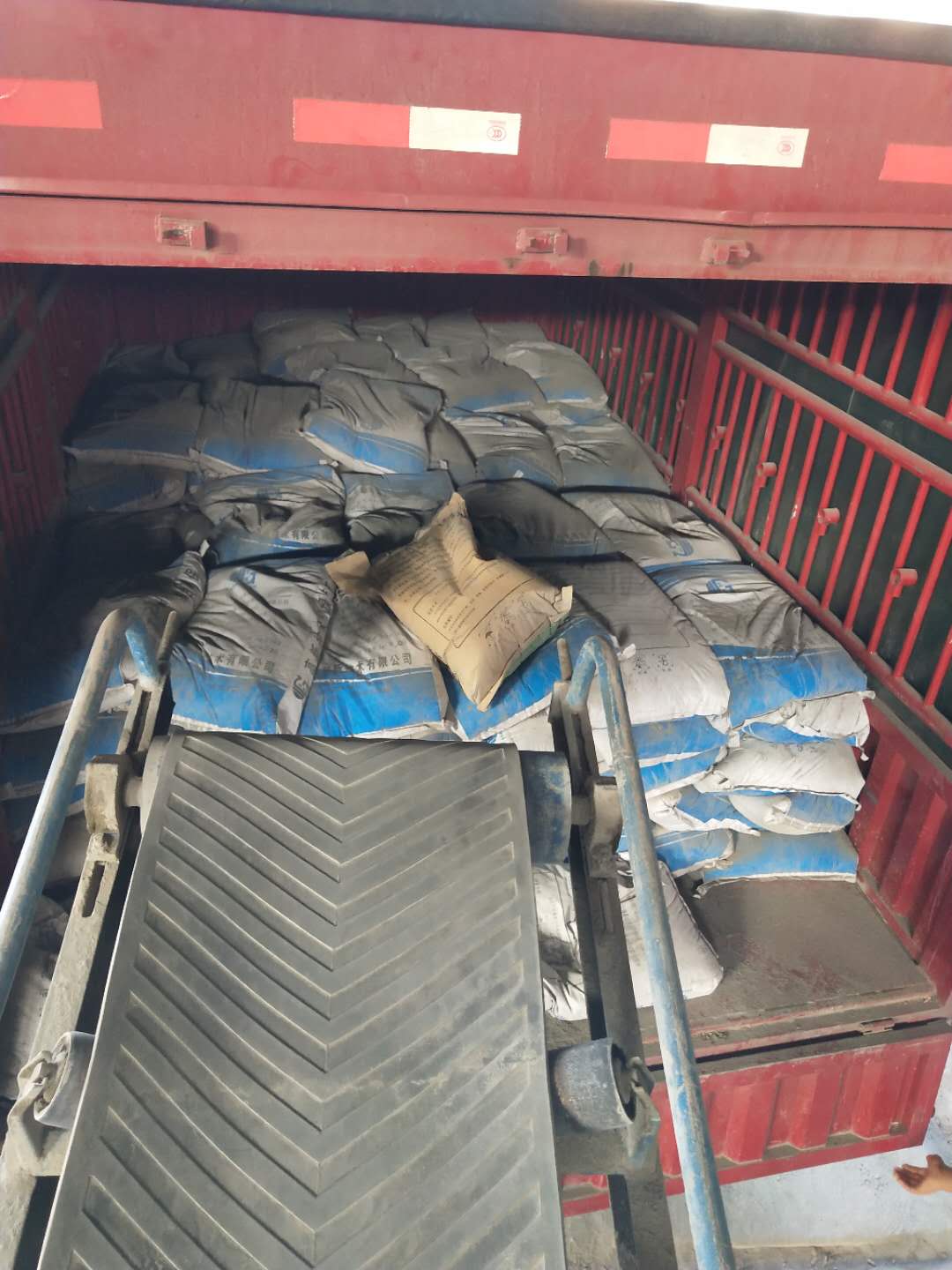 遵義冬季型灌漿料廠家電話，早強(qiáng)灌漿料廠家電話