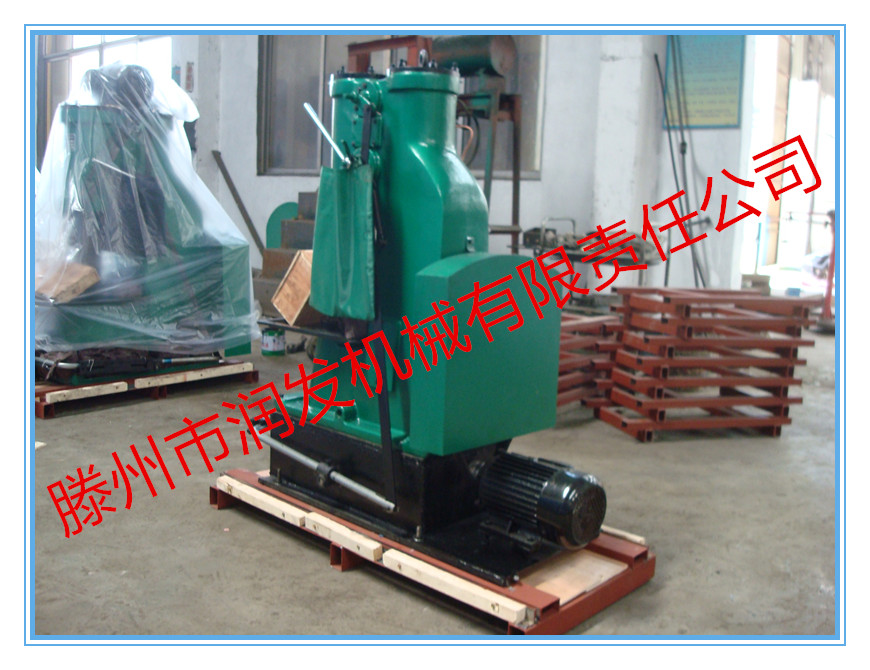 無(wú)需安裝 打鐵機(jī)器 單體帶底座空氣錘C41-20kg 小型打鐵設(shè)備 通電就用