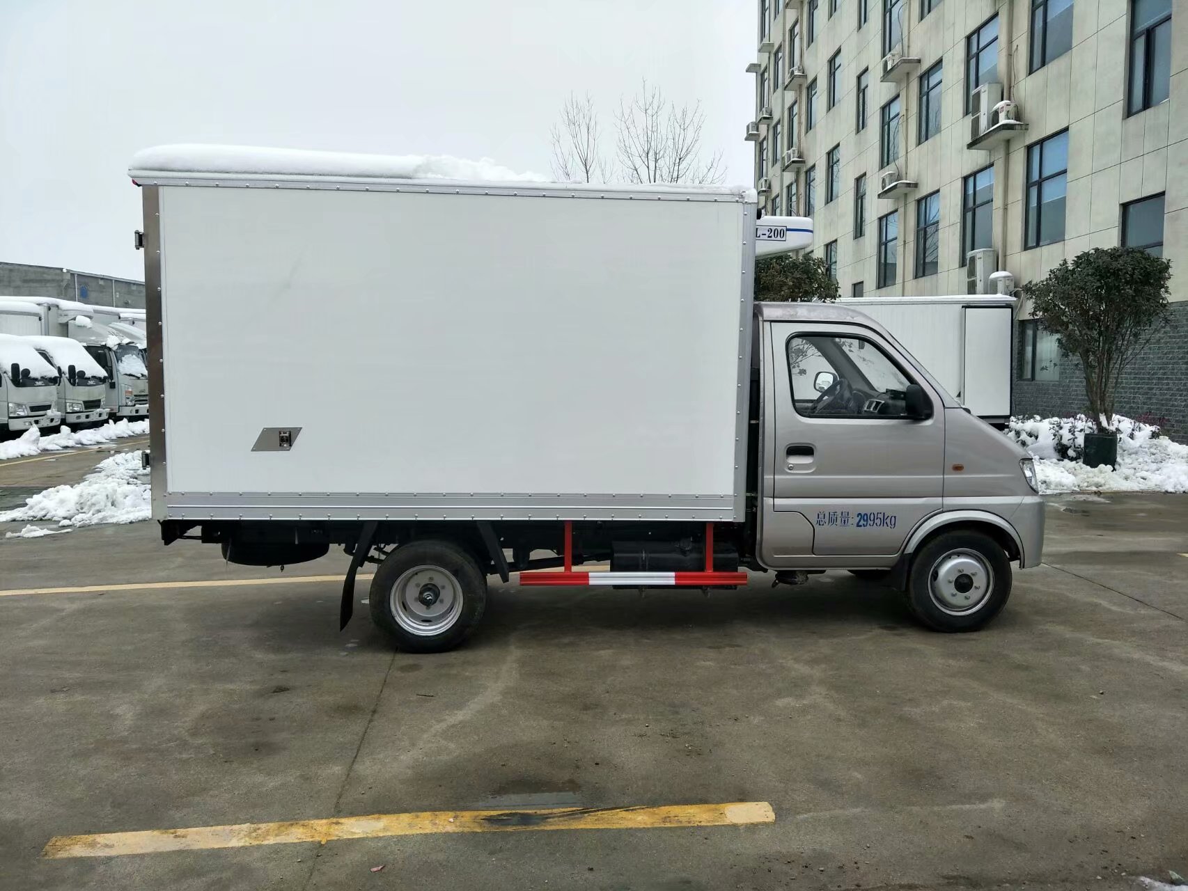 小型長安國5冷藏車（廂長2.7米）  冷鏈車 長安冷藏車生產(chǎn)廠家報價 供冷鏈車 長安冷藏車生產(chǎn)廠家報價