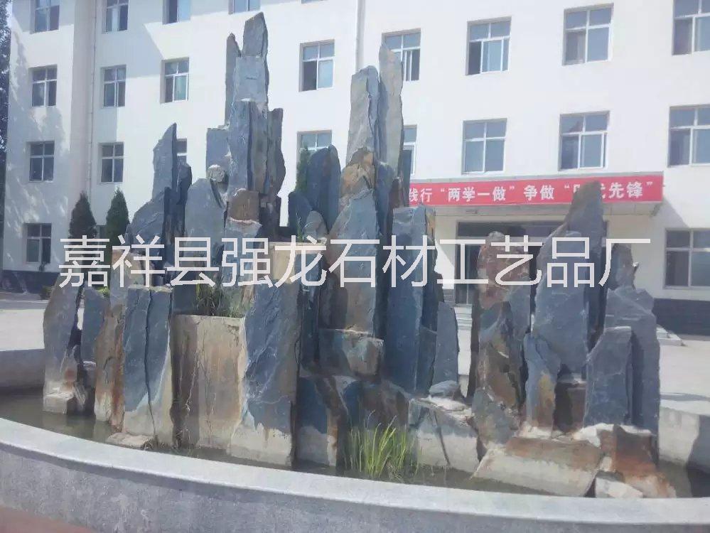 供應(yīng)園林景觀石、斧劈石假山、斧劈石景觀石、太湖石假山、千層石假山、龜紋石假山、紅石材假山、斧劈石湖岸石、斧劈石湖巖石