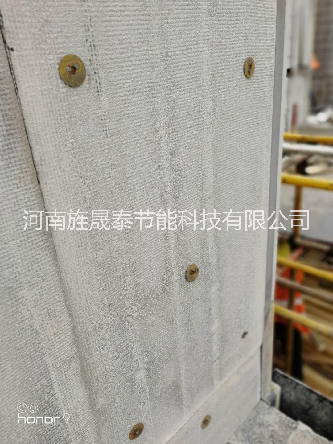 免拆復(fù)合保溫模板生產(chǎn)廠家 新密免拆復(fù)合保溫模板生產(chǎn)廠家