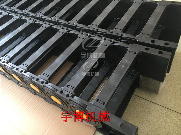 全封閉穿線電纜拖鏈供應(yīng)_機床線纜拖鏈