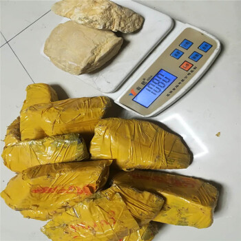 瑞麗姐告―國內*翡翠原石批發(fā)地