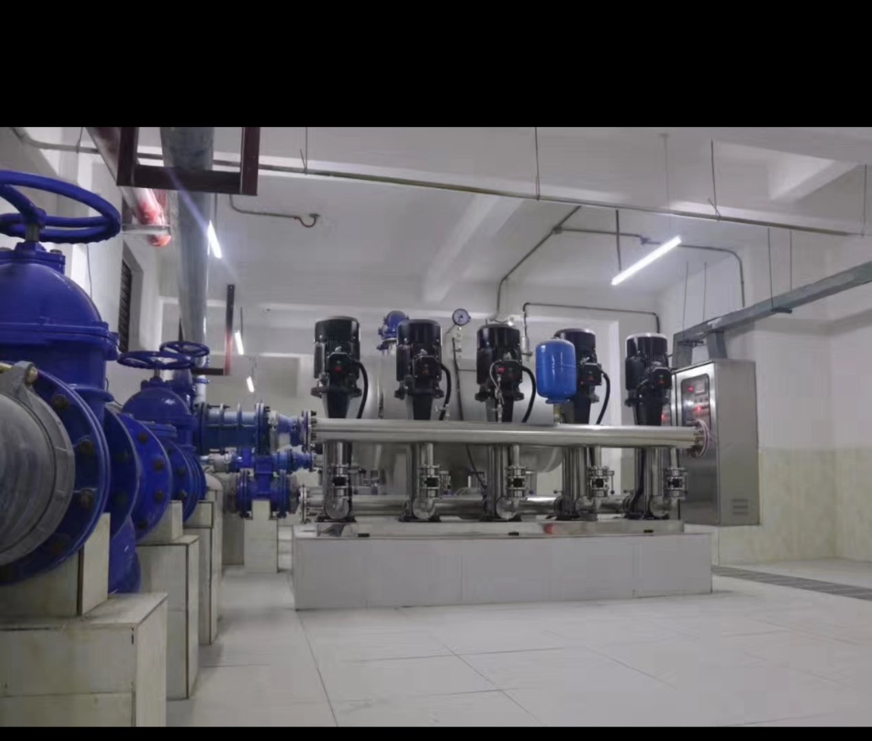 廠家直銷 供水設(shè)備價(jià)格 無(wú)負(fù)壓變頻供水設(shè)備