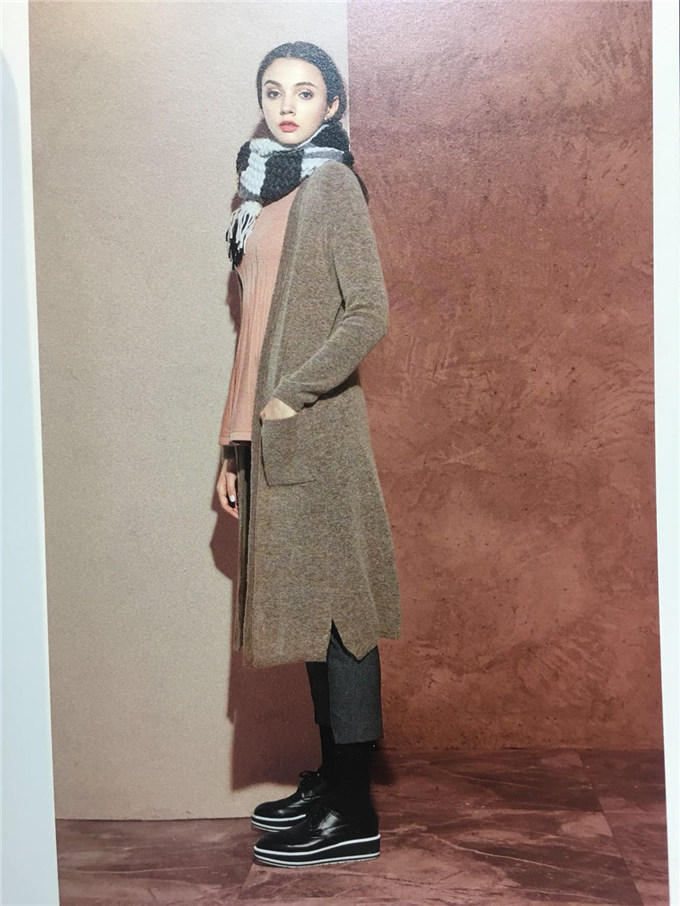 供應(yīng)SOULCELL蘇昔服裝尾貨批發(fā)折扣女裝一手貨源