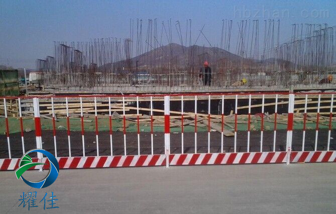 基坑護(hù)欄網(wǎng)生產(chǎn)廠家-耀佳絲網(wǎng)