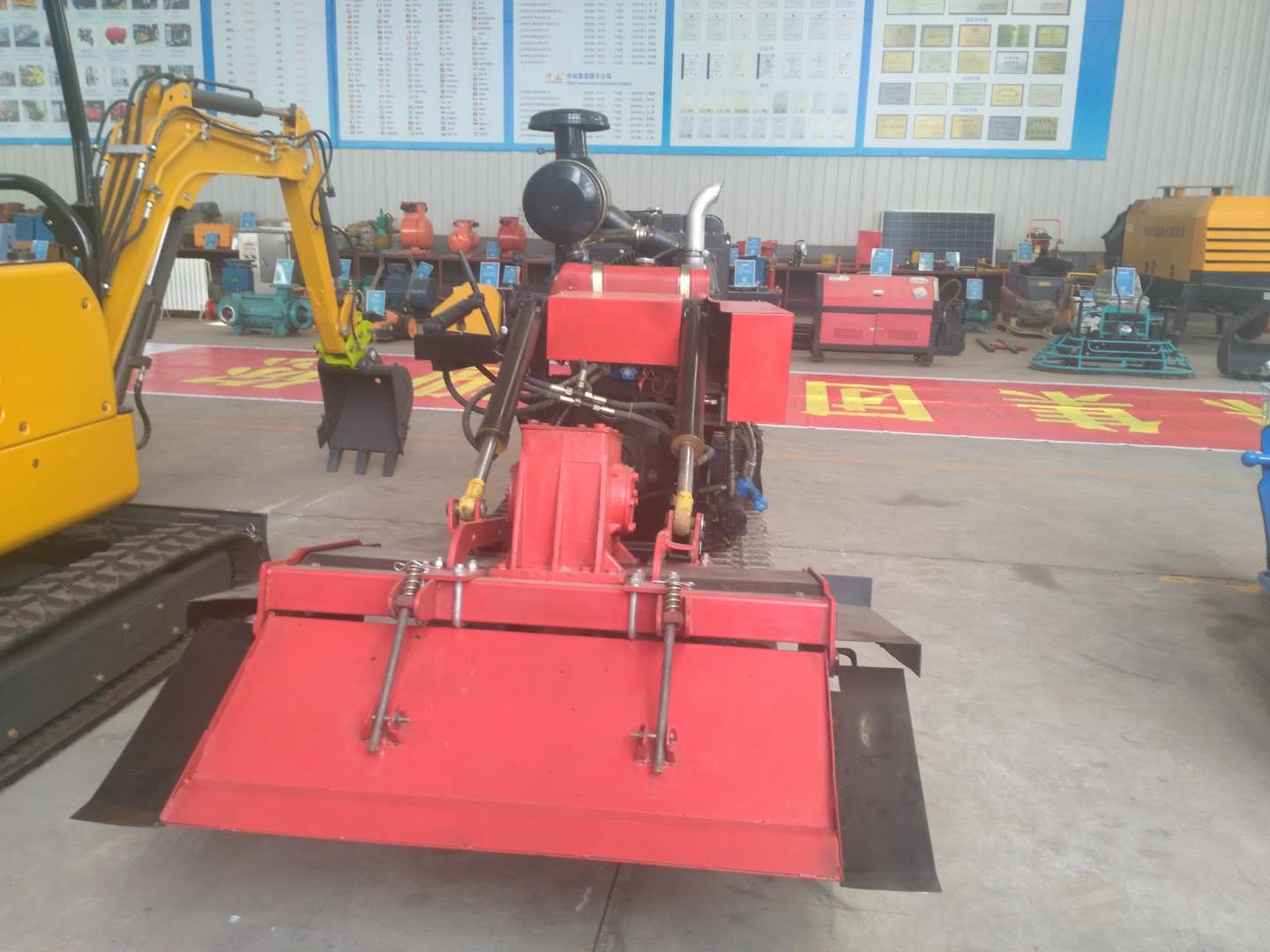 中運(yùn)新款遙控深翻機(jī)  果園大棚遙控深翻機(jī)價(jià)格 定做可遙控深耕機(jī) 廠家直銷