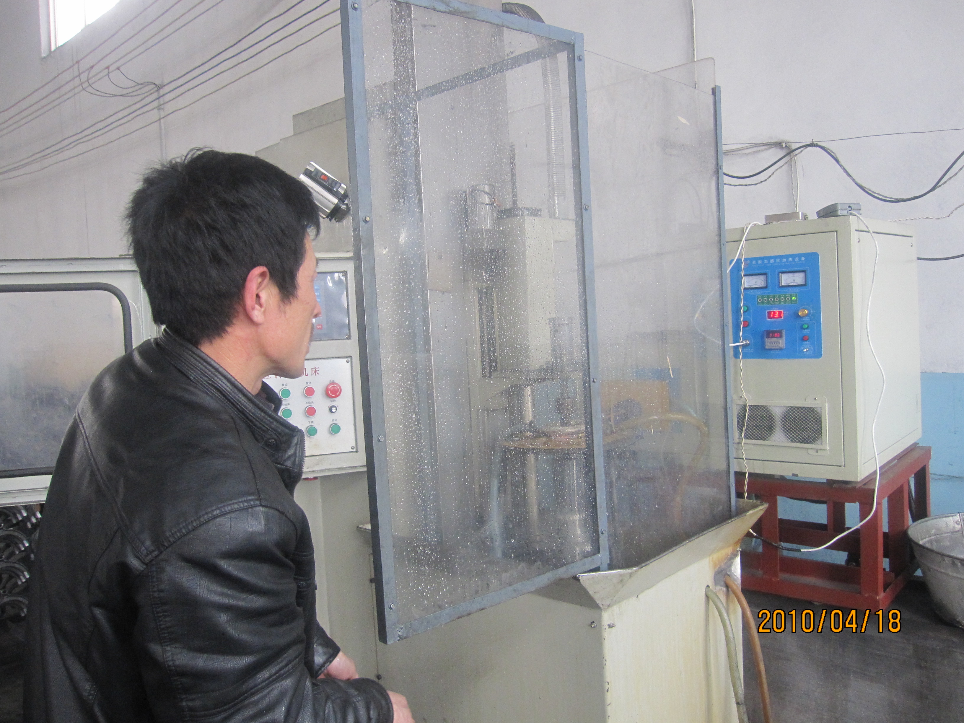 供應(yīng)蕪湖感應(yīng)加熱設(shè)備與數(shù)控齒輪軸淬火機床配套廠家