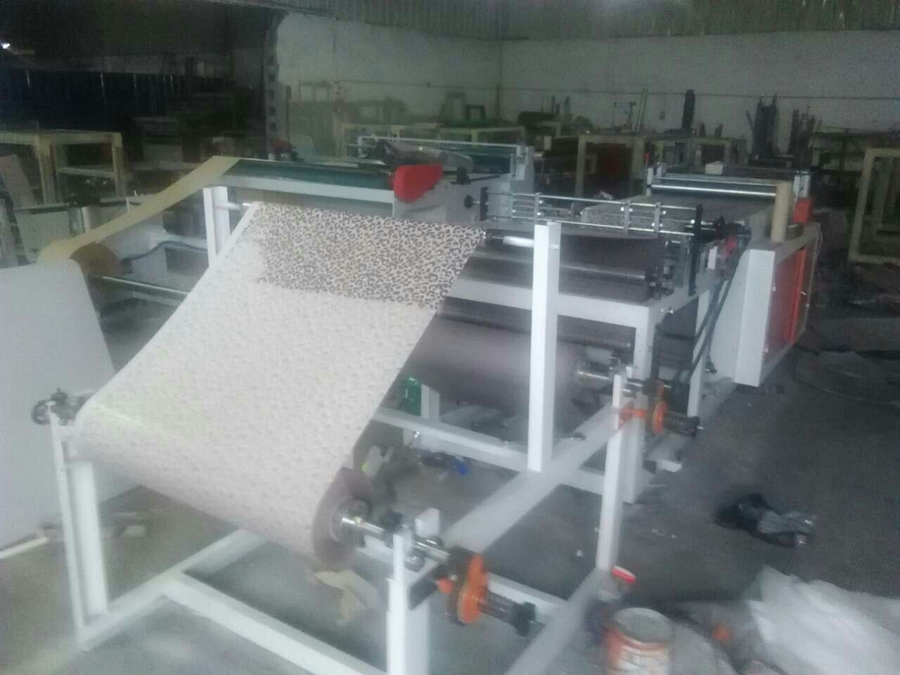 高速全自動(dòng)紙香蕉袋制袋機(jī) 電腦紙香蕉袋制袋機(jī)