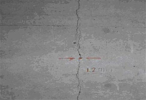 吉林長春白山高強(qiáng)灌漿料填充式重力砂漿 加固砂漿  水泥地面快速修補(bǔ)