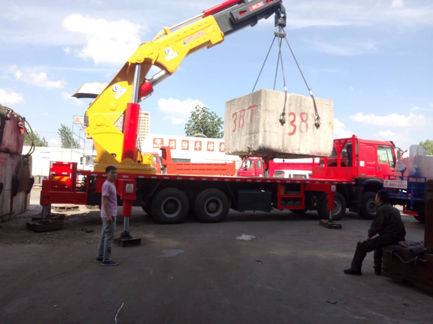 湖北程力隨車吊90噸