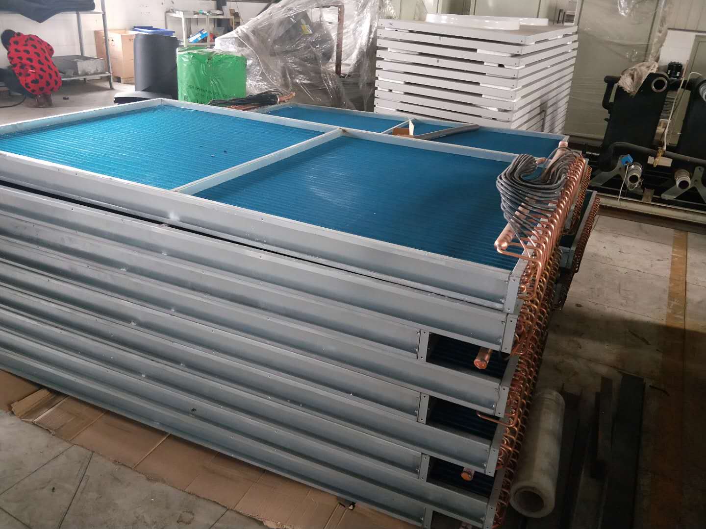 專業(yè)生產翅片換熱器  山東表冷器生產廠家  專業(yè)生產空調蒸發(fā)器