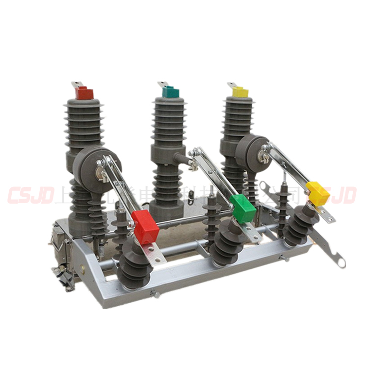 戶(hù)外ZW32真空斷路器，12KV柱上分界開(kāi)關(guān)