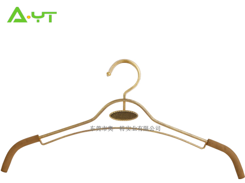 廠家直銷保暖服衣架 金屬防滑加厚衣架 沖壓絲印LOGO SH-5042601