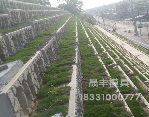 混凝土水利平鋪式生態(tài)護(hù)坡模具介紹