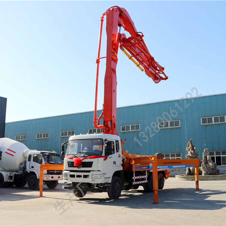 水泥混凝土臂架泵車地泵細(xì)石輸送泵車