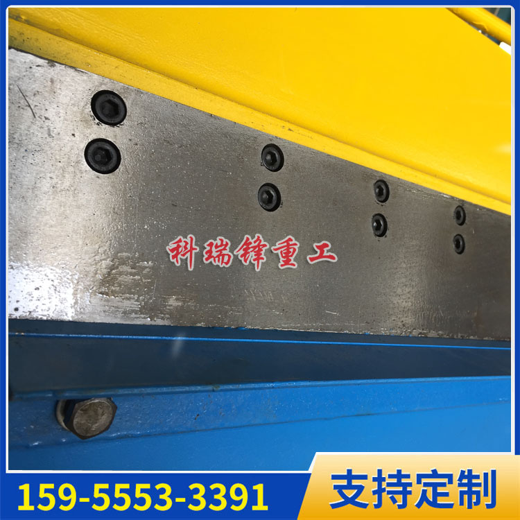 普通手動折邊機(jī) 薄板鍍鋅板1.5米2米共板折邊機(jī) 小型手動折彎機(jī)