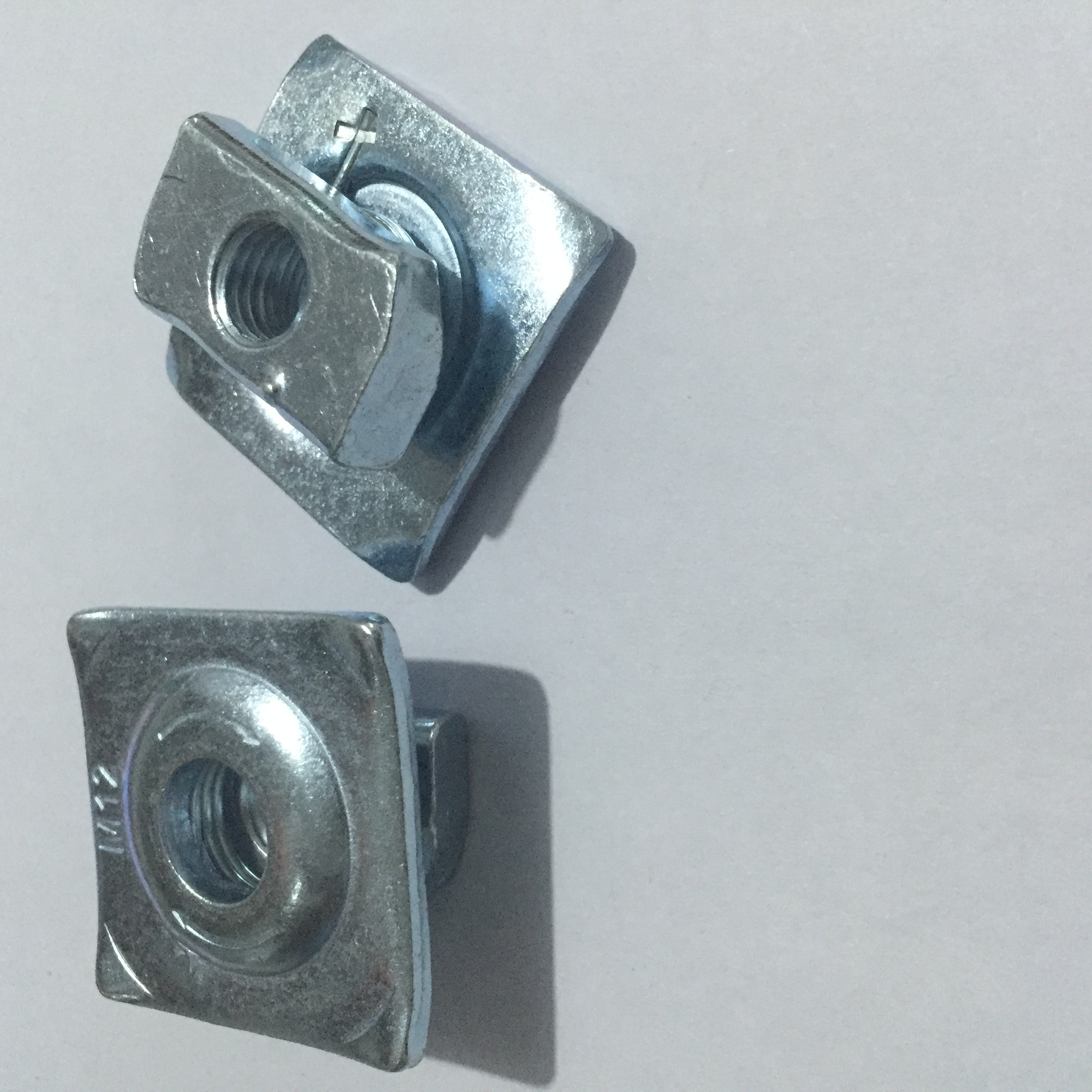 彈簧螺母 朔異螺母 槽鋼鎖扣 廠家專業(yè)生產(chǎn)抗震支架*螺母 管廊螺母 M6-M16