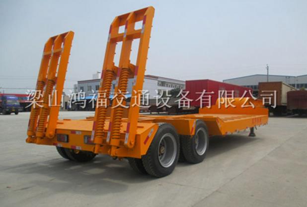 河南低平板半掛車廠家直銷 河南低平板半掛車生產(chǎn)廠家 鄭州低平板半掛車批發(fā) 河南低平板半掛車采購(gòu)平臺(tái)