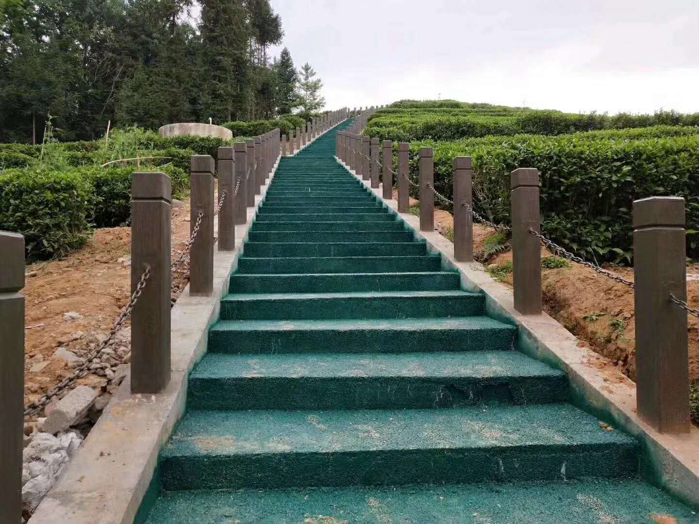 北京晟泰仿木護(hù)欄 仿木護(hù)欄廠家