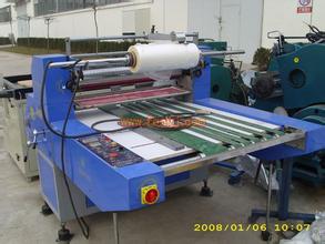 水溶型復(fù)膜機(jī)  自動(dòng)水溶型復(fù)膜機(jī)