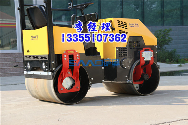 自重1噸壓實(shí)力2噸和3噸的小型振動(dòng)壓路機(jī) 1噸壓路機(jī)