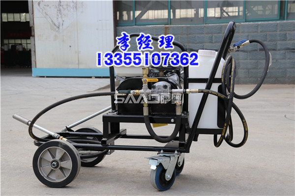 乳化瀝青灑布機路面養(yǎng)護坑槽撒布機